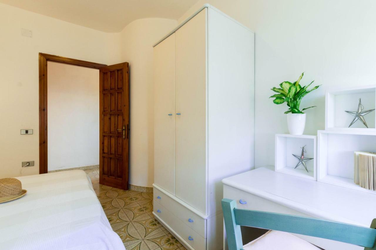 Spazioso Appartamento Al Mare Con Giardino T0520 Капотерра Экстерьер фото
